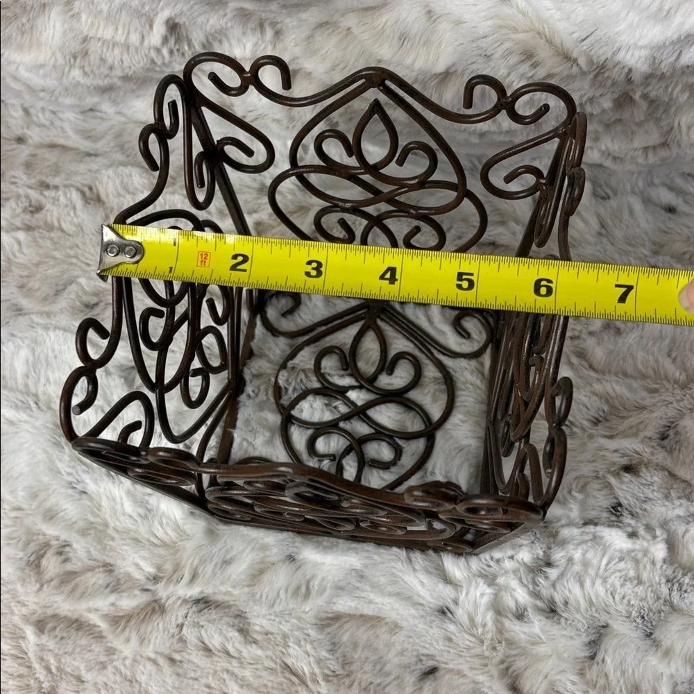 Vintage Southern Living at Home Rosedale Planters/Containers. Brown Metal